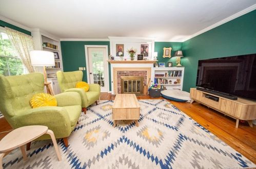 6 Shady Dell Ln, Somers CT  06071-2136 exterior