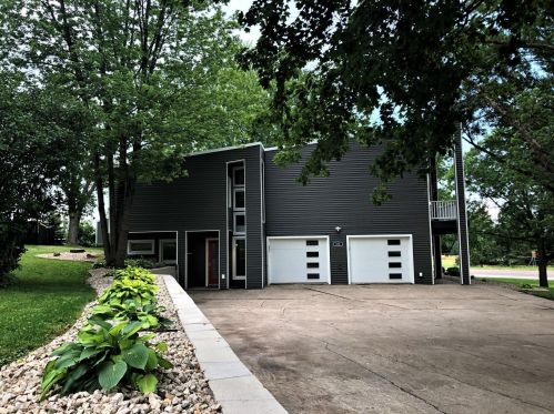 575 4th St, Plainview, MN 55964-1343