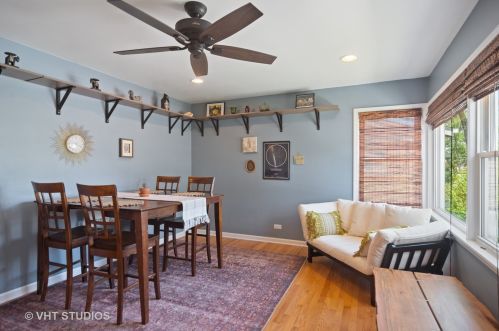 554 Radcliffe Ave, Des Plaines, IL 60016-2035