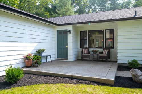 7635 Demar Rd, Cincinnati, OH 45243-3503