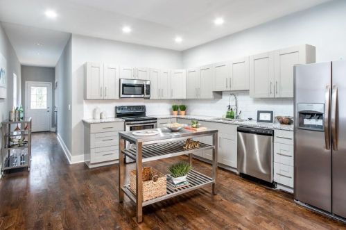 1655 Evans Dr, Atlanta GA  30310-4544 exterior