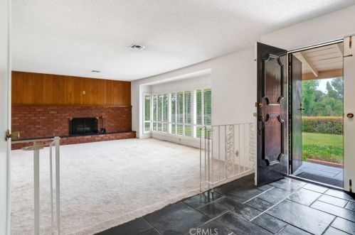 2040 Benbow Pl, Riverside, CA 92506-1613