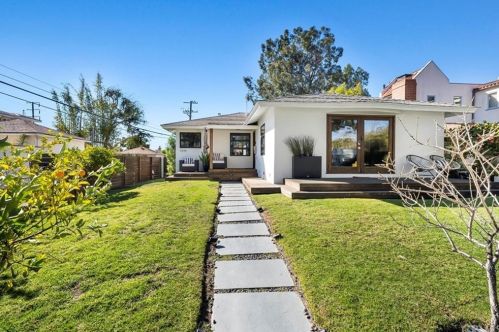 2334 26th St, Santa Monica, CA 90405-1904