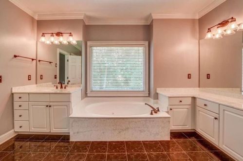 1900 Lancaster Dr, Conyers GA  30013-6442 exterior