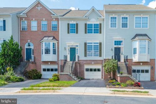 674 Mcleary Sq, Leesburg, VA 20175-5650