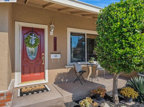 6827 Langmuir Ln, Pleasanton, CA 94568-1709