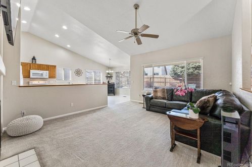 4712 Danube Cir, Aurora CO  80015-4958 exterior