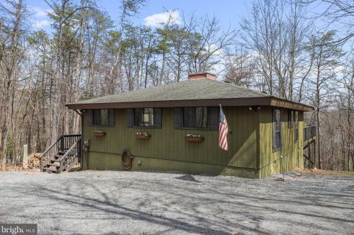 208 Pathfinder Ln, Hedgesville WV  25427-6160 exterior