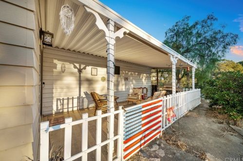 33260 Homestead Ln, Wildomar, CA 92595-9169