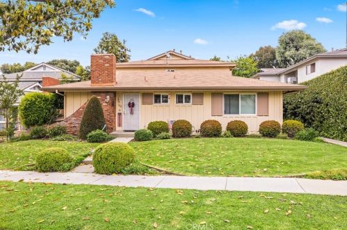 102 Merrimac Dr, Anaheim, CA 92807-2742