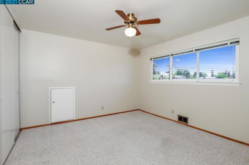 3719 Parkmall Ct, Concord CA  94519-1421 exterior