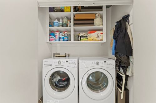 1215 Cordova Ave, Glendale CA  91207-1734 exterior