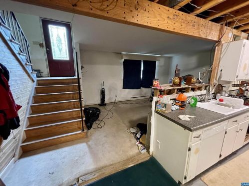 308 Brentwood Rd, Charlottesville, VA 22901-1105