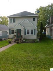 2864 Wellington St, Duluth, MN 55806-1463