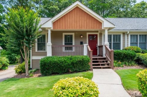 734 Frasier Cir, Marietta, GA 30060-2316