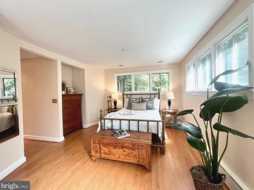 1118 Dl Dr, Silver Spring MD 20910-1601 exterior