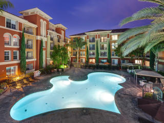3063 Chapman Ave, Orange CA  92868-1738 exterior
