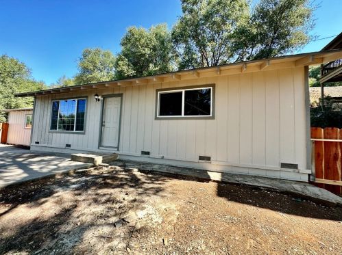 19041 North Dr, Jamestown, CA 95327-9613