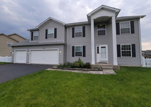 610 Oakwood St, Minooka, IL 60447-1229