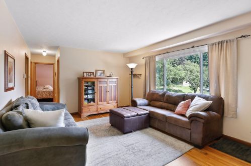 700 Eldridge Ave, Saint Paul MN  55113-6412 exterior