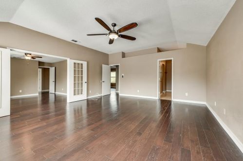 822 Clover Hl Ln, Cedar Hill TX 75104-7920 exterior