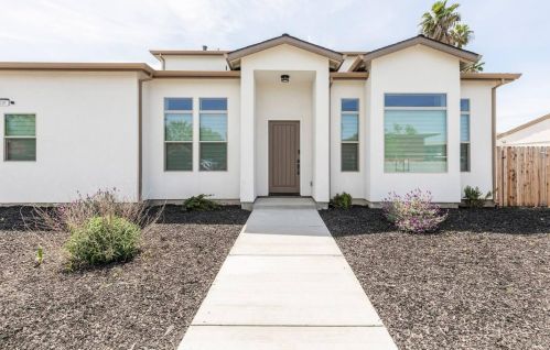 110 Hintze Ave, Modesto, CA 95354-0215