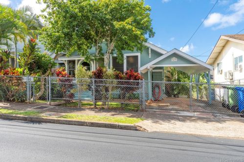 3633 Maunalei Ave, Honolulu HI  96816-2322 exterior