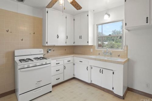 4805 Central Ave, Riverside CA  92504-1816 exterior