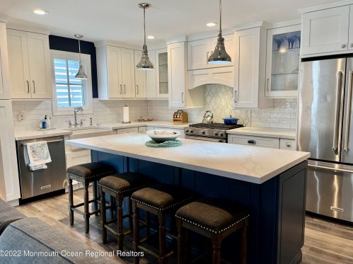 218 Marine Pl, Avon, NJ 07717-1152