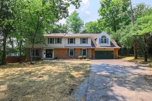 15 Dorino Pl, Cincinnati, OH 45215-2629