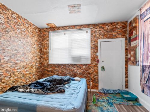 3336 22nd St, Philadelphia PA 19140-4705 exterior