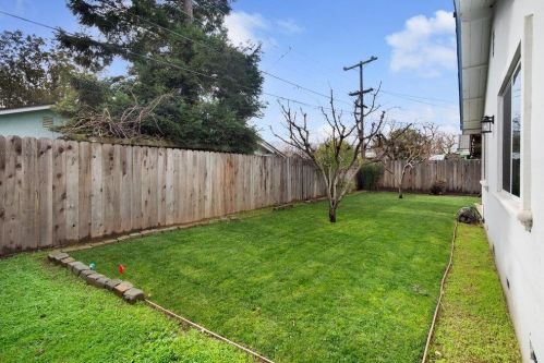 740 La Paloma Way, Gilroy CA  95020-4107 exterior