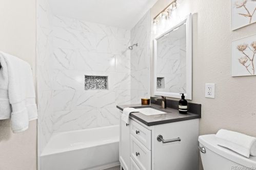 4585 Lincoln St, Englewood CO  80113-5732 exterior