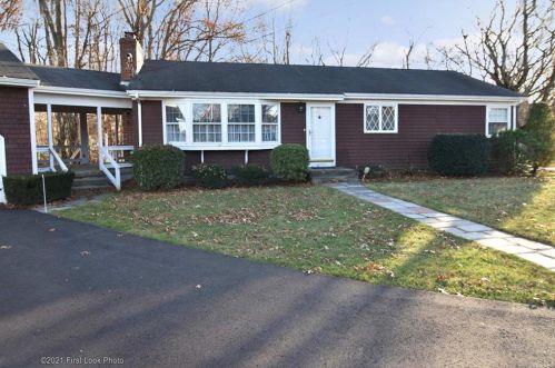 105 Florence St, Tiverton, RI 02878-2420