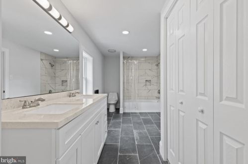 720 Elizabeth St, Lancaster PA  17603-2218 exterior