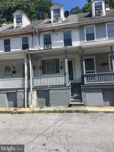 336 Swatara St, Harrisburg, PA 17113-2445