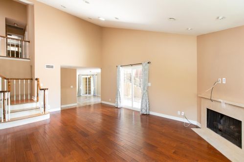 2411 Chevy Chase Dr, Glendale CA  91206-4525 exterior