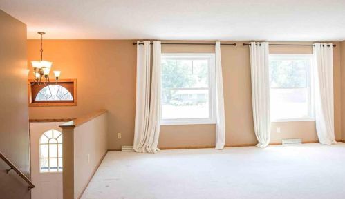 15720 7th Ave, Minneapolis MN  55447-3715 exterior