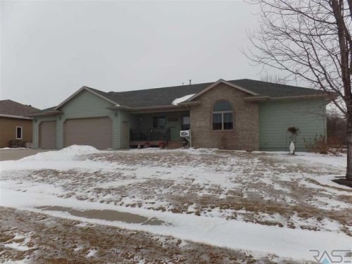 409 Carlson St, Wellington, SD 57035-2093