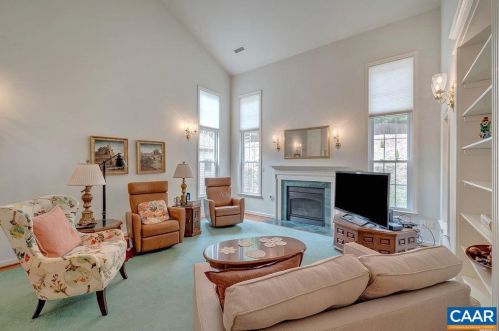 2586 Kendalwood Ln, Charlottesville, VA 22911-8263