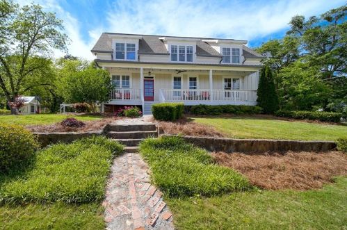 149 1st Ave, Lilburn, GA 30047-3820