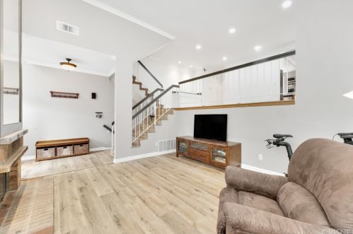 5626 Las Virgenes Rd, Calabasas, CA 91302-3414