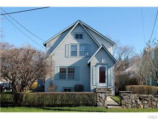 21 Winfield Ct, Norwalk CT  06855-2117 exterior