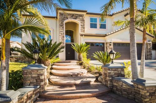 1376 Vintage Oak St, Simi Valley, CA 93063-4588