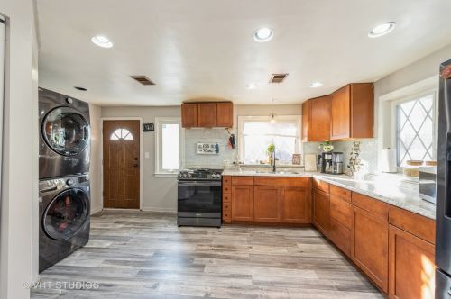 2012 Welwyn Ave, Des Plaines, IL 60018-3139