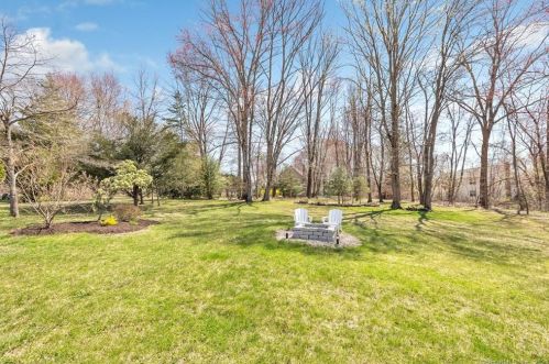235 Harrison Rd, Cheshire, CT 06410-3571