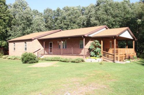 139 Glade Creek Rd, Danese, WV 25831-7623