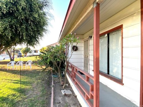 9245 Myron St, Pico Rivera, CA 90660-5246