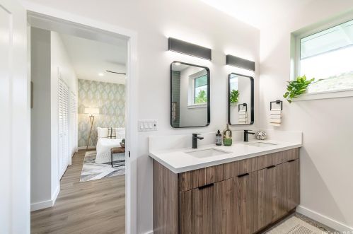 5435 Halapepe St, Honolulu HI  96821-1719 exterior