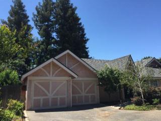 5759 Channing Way, Fresno, CA 93711-2334